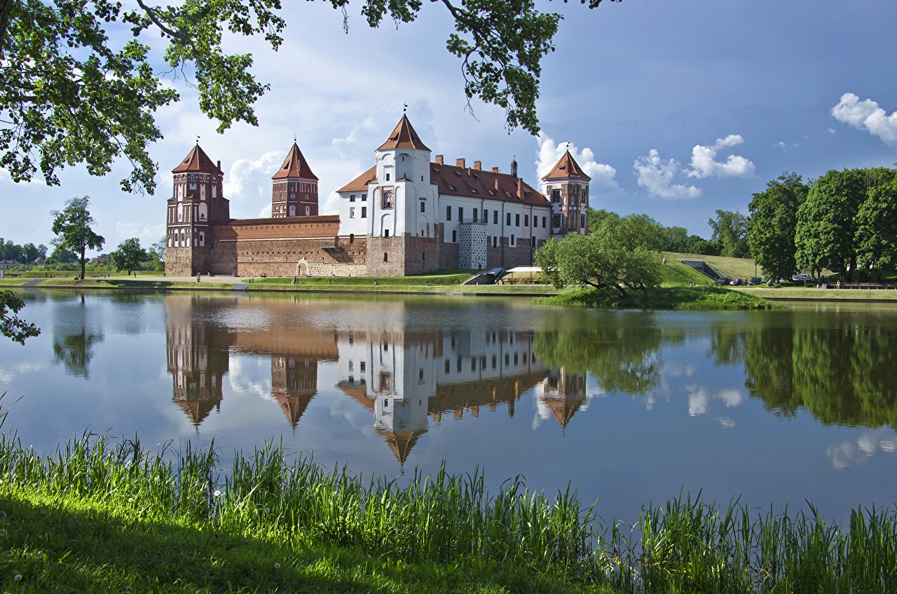 Минск Мирский замок