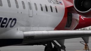 Борт UVT Aero CRJ-200 крупным планом