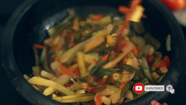 South Indian Avial Recipe in Hindi | Onam Sadya Aviyal | Authentic Kerala Recipes