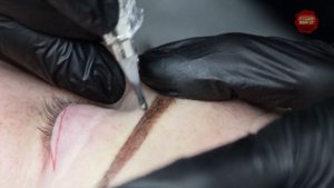 Несмываемый?Перманентный макияж трёх зон. Брови ,губы,межресничка.