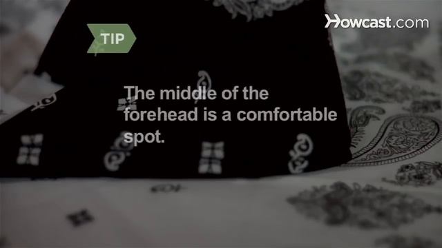 How to Tie a Bandana смотреть онлайн