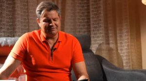 Алекс Брежнев ПЕРЕПУТАЛ ИМЕНА ЖЁН!!! - АМЕРИКА НАИЗНАНКУ!