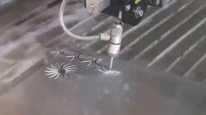 Как режут металл под водой