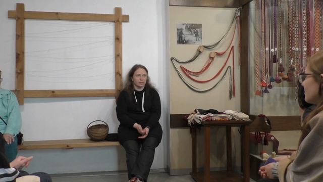 Майстар-клас «Ці ў хаце, ці на двор – трэба галаўны ўбор»