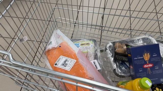 ВСЕ ДОРОЖАЕТ!/Закупаем продукты перед праздником смотреть онлайн