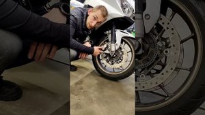 В общем парень неплохой, только... Обзор на всеми любимый мотоцикл VFR800 последнего поколения!