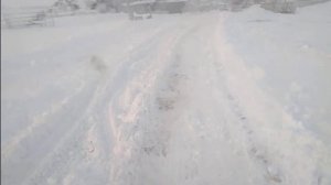 В деревне бураны так вот как я чистил снег во дворе