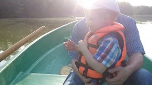 Затянулась бурой тиной Гладь старинного пруда