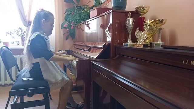1. Галоп_ из балета _Чиполлино_ К.Хачатурян  2. _Санта-Лючия_ Неаполитанская народная песня.mp4