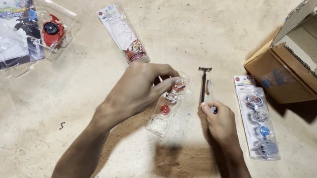 Unboxing Burst beyblade Valkrie ,Achills and Quality Test смотреть онлайн