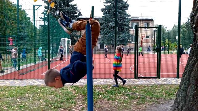 7 лет я умею делать трюки смотреть онлайн