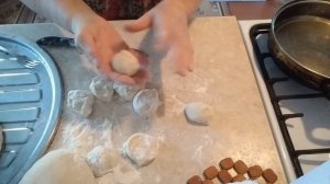 ПИРОЖКИ ТОНКИЕ С ПЕЧЕНКОЙ И КАРТОШКОЙ. #Пироги считались символом семейного благополучия .