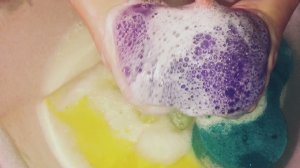 Squeezing sponges