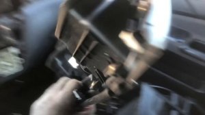 Как снять центральную консоль в сборе Митсубиси Лансер 9