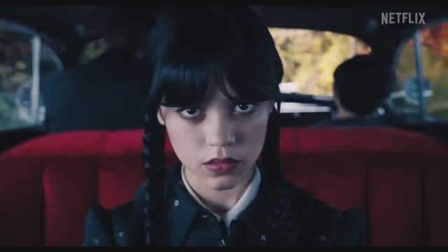 Уэнсдэй. Кавер-трейлер смотреть онлайн