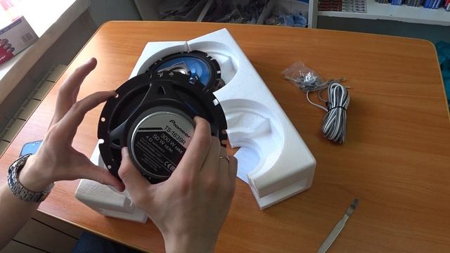 Обзор автомобильных колонок Pioneer TS-1639R смотреть онлайн