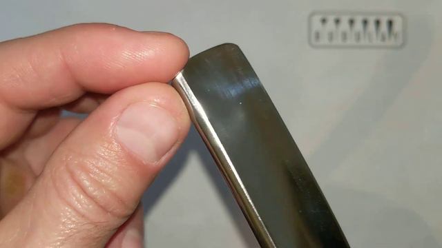 Влияние воды на клинковую бритву. смотреть онлайн