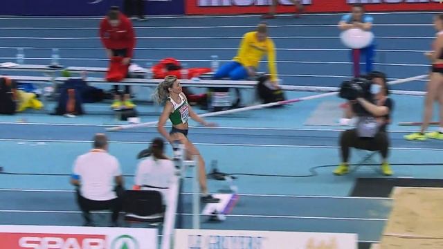 Анастасия Мирончик-Иванова в финале чемпионата Европы по легкой атлетике. Торунь, 6 марта 2021 года смотреть онлайн