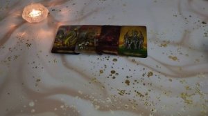 ЧТО ПРОИСХОДИТ В ЕГО ЖИЗНИ СЕЙЧАС? Таро гадание