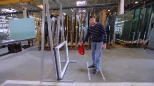 Можно ли разбить пластиковое окно с триплексом