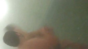 Баня, стулом в басейн =))