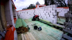 Пол второго этажа в доме из газобетона своими руками. Антисептирование древесины.