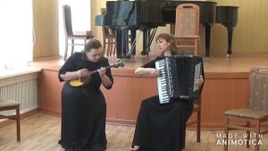 Наталья Лубнина (домра) и Марина Тихонова (аккордеон)