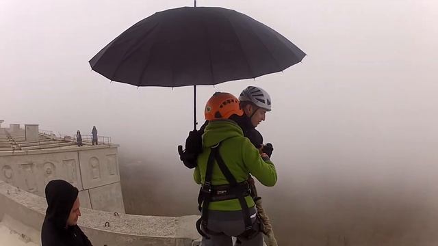 Алексей Неделько и Карпова Елена с зонтом смотреть онлайн