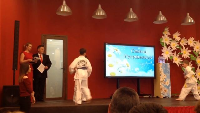 ВЫСТУПЛЕНИЯ ПО КАРАТЕ . ПОЛУЧАЕМ ПОДАРКИ смотреть онлайн