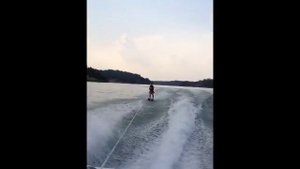 Первый раз на водных лыжах!!!