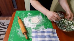 ЧУДУ. Чудесные лепешки на кефире с зеленым луком и творогом.