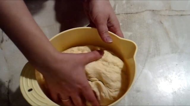 Простой рецепт очень вкусной пиццы.