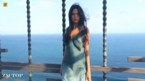 Alex Deeper - Untouchable