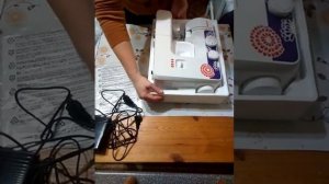 Видиообзор распаковка Janome 4400