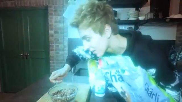 Влад А4 стал призраком и он.. смотреть онлайн