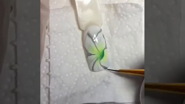 МК "Цветы гель-лаком, размытие топом" от @nailsereshenko смотреть онлайн