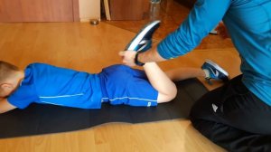 Тренировка ног для юных футболистов