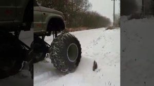 болотоход на шинах низкого давления из паджеро мини