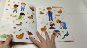 Книга с наклейками и декорациями для создания историй "На ферме", издательство "Махаон"