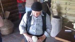 Как жарить страусиное яйцо?