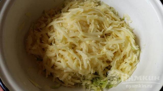 Запеканка из кабачков и картофеля