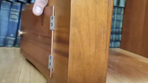 часы, ВЛАДИМИР