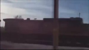 Поезд снес грузовик