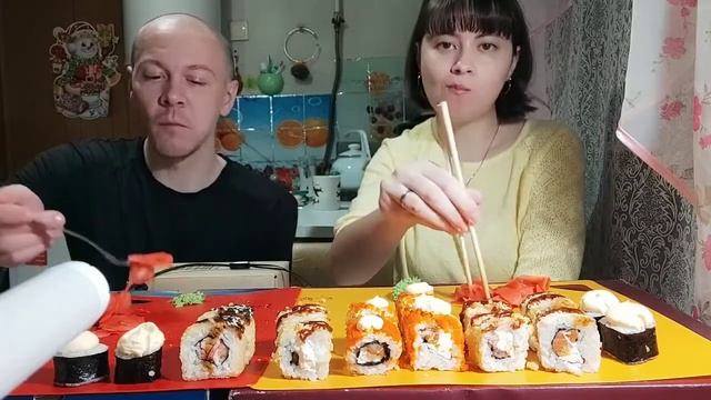 МУКБАНГ ??? РОЛЛЫ  ПОЛУЧИЛИ В ПОДАРОК  НЕОЖИДАННО ?