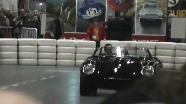 3/7 London Classic Car Show 'Excel' Grand Parade 'Eagle Speedster' смотреть онлайн