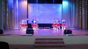 Танцует Сюрприз.mp4