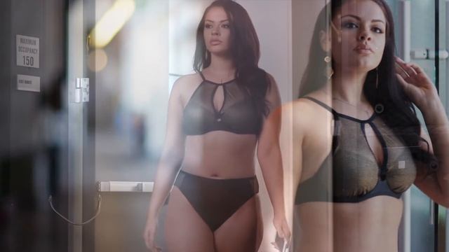 Text Wars - Behind-the-Scenes with Curve Fashion Model Venezia Cruz смотреть онлайн