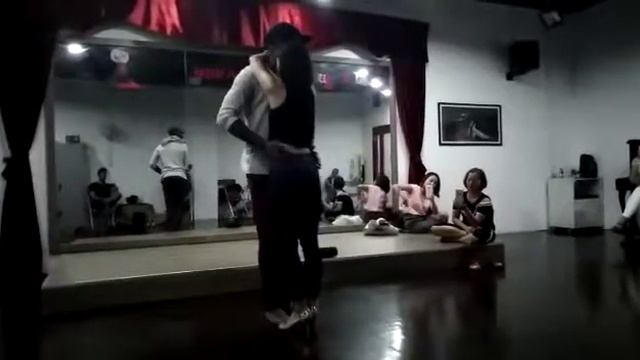 Tarraxinha workshop demo Sas & Iris смотреть онлайн