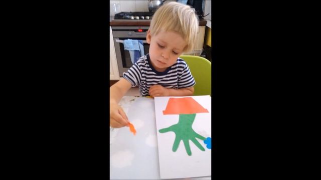 Занимаемся с детьми дома.Вася 2г 10 мес. "Подарок для папы" смотреть онлайн