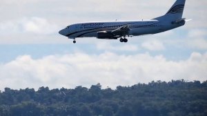 air plane is down-slow motion nikon p600